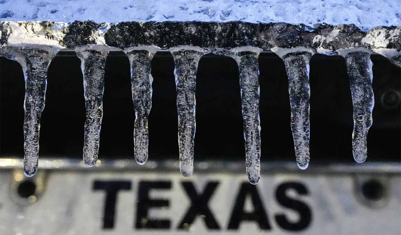 Rare winter storm bringing heavy snow, sleet, ice to Texas and northern