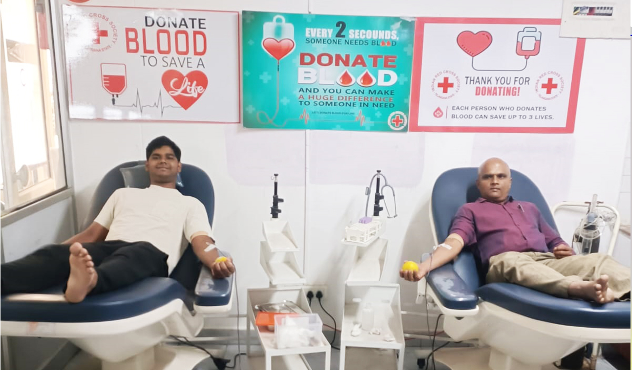 Hyderabad man donates blood for 84th time; encourages son