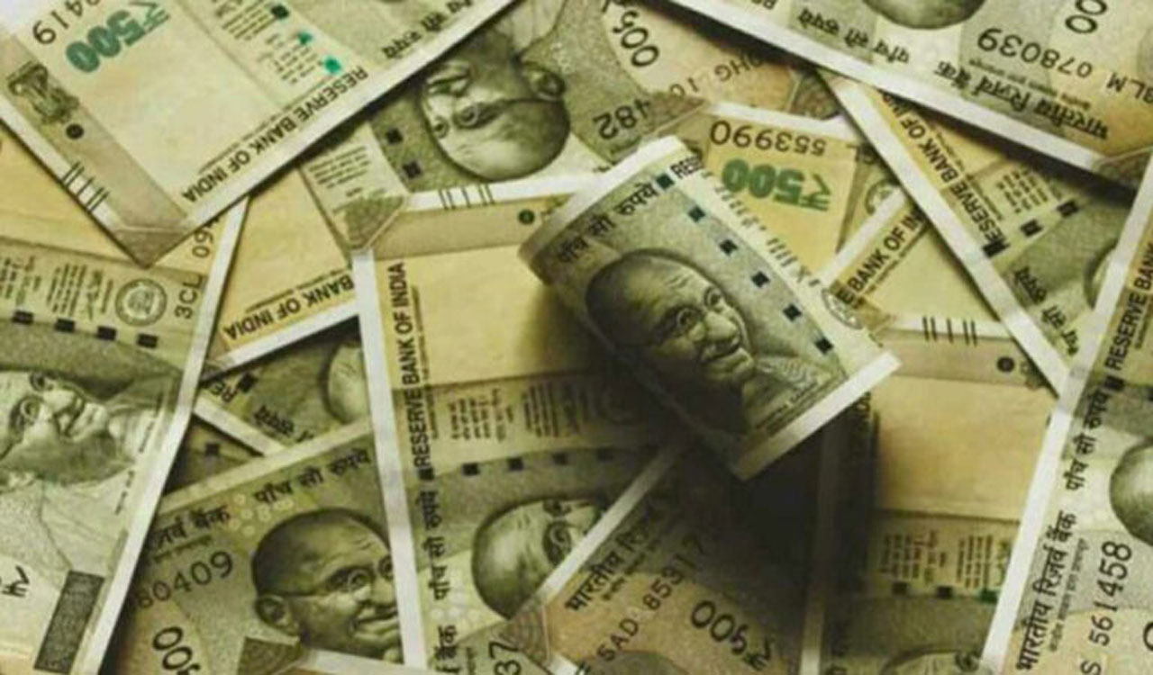 Eight held with fake currency worth Rs 21 lakh in Telangana’s Warangal