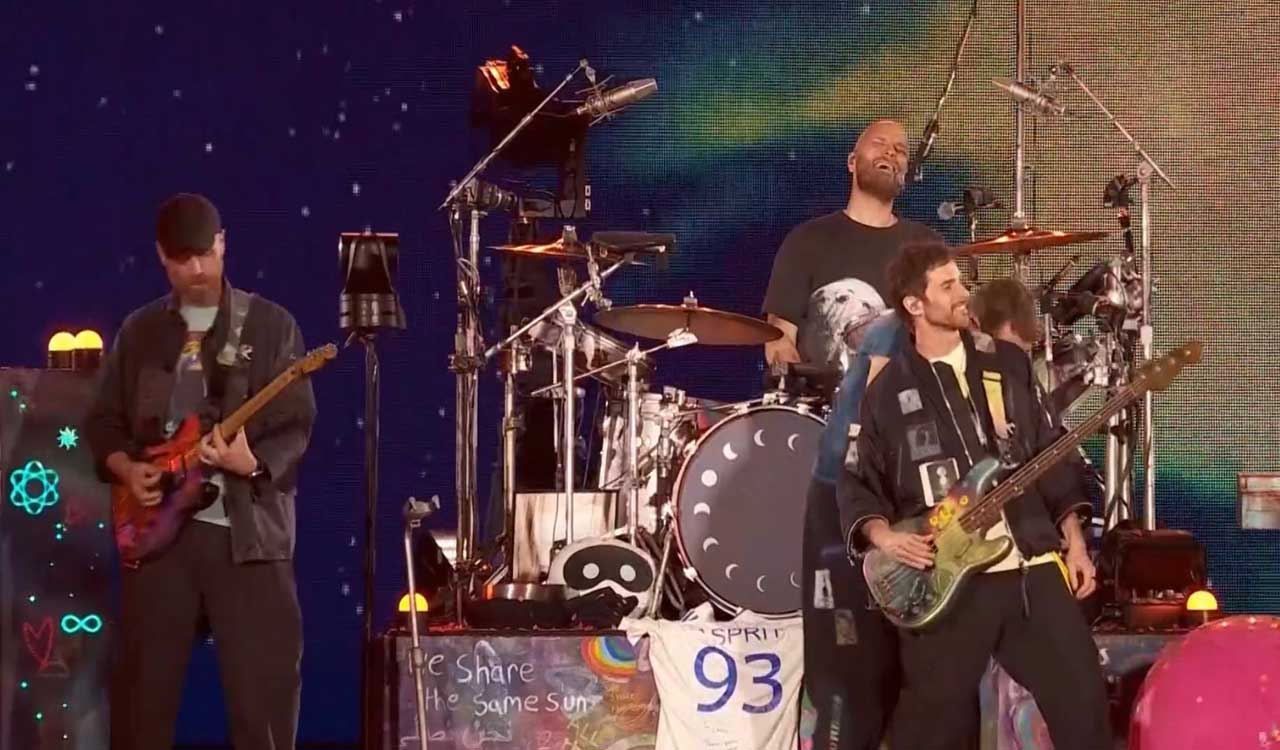 Bumrah attends Coldplay concert in Ahmedabad, fans go wild