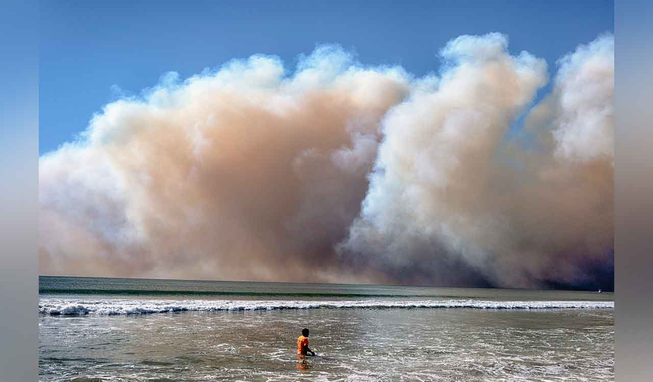 Is it okay to dump seawater to extinguish wildfires