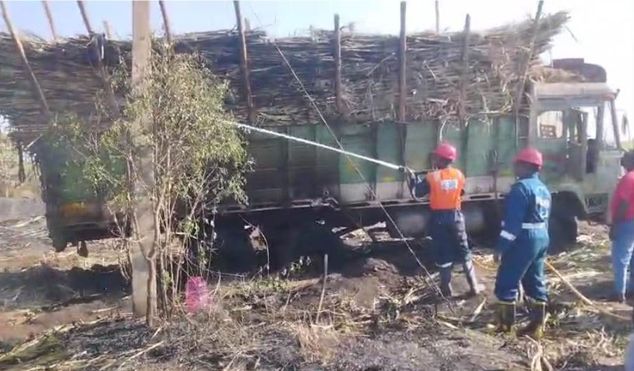 Sugarcane crops in 13 acres gutted in fire accident in Sangareddy
