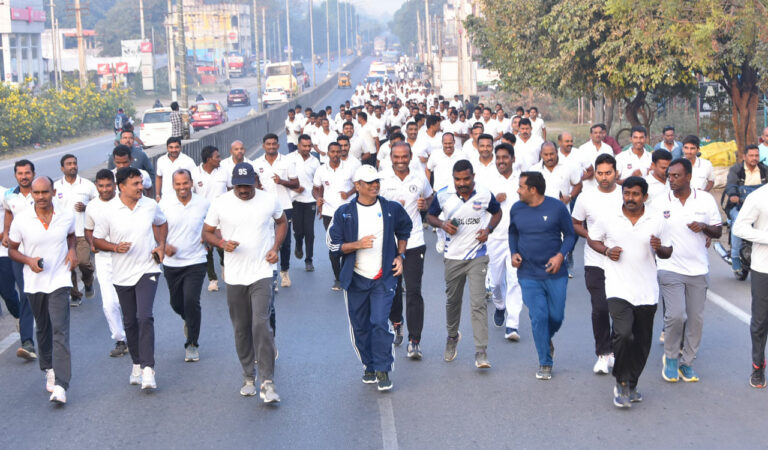 Telangana: 5k run held in Ramagundam to raise awareness on road safety