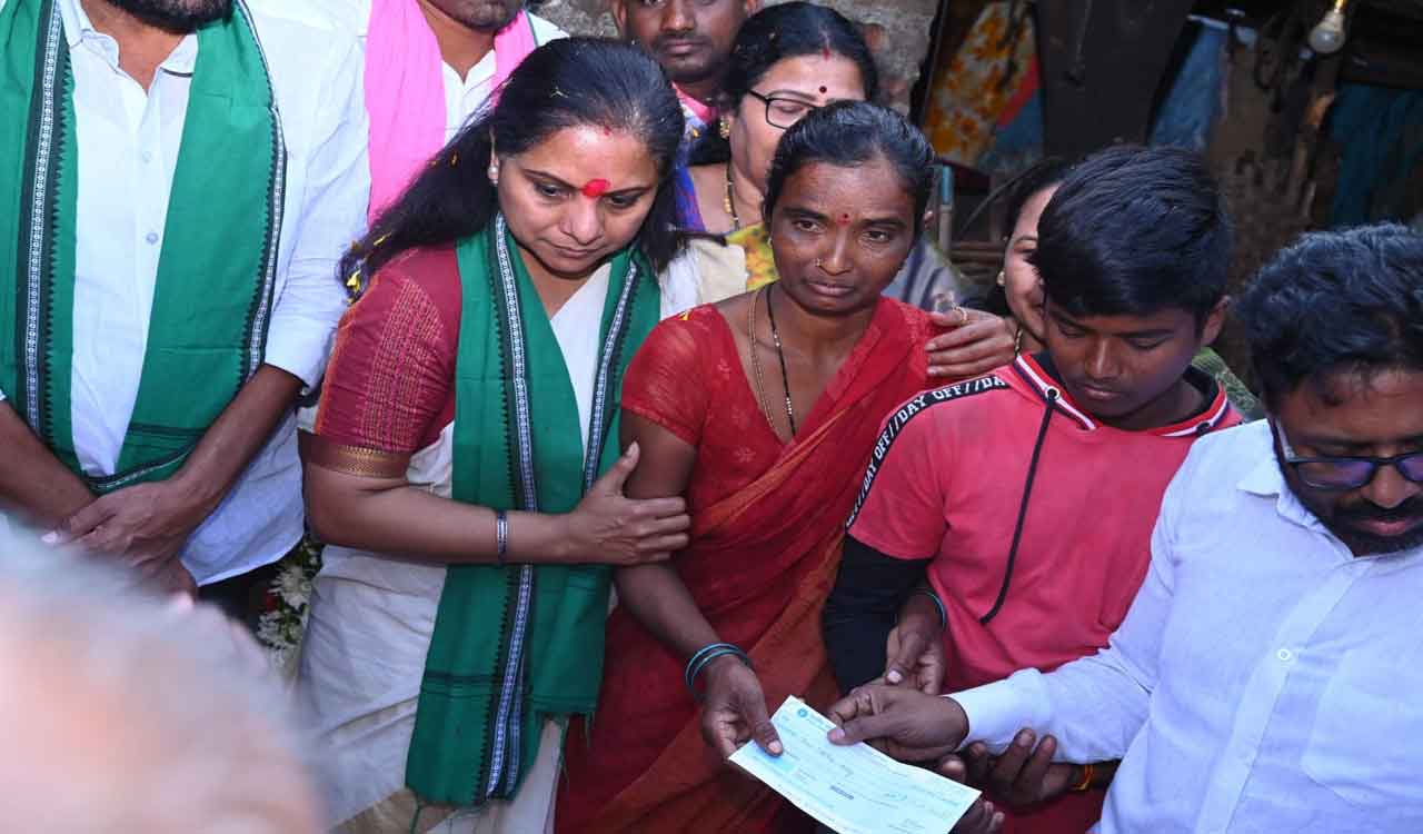MLC Kavitha wants Congress government to extend support to Shailaja’s parents