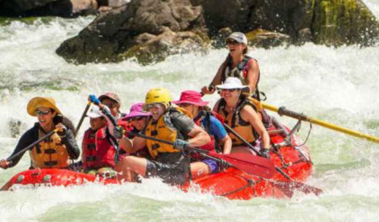 Kerala Tourism officials hardsell God’s Own Country in Telangana