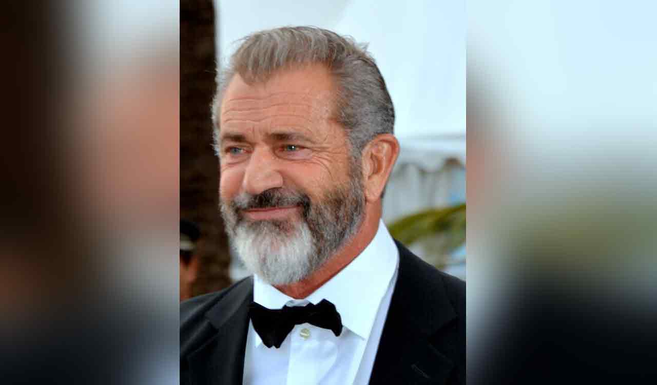 Mel Gibson says friends cured of cancers with infection drugs. Can natural cure work?