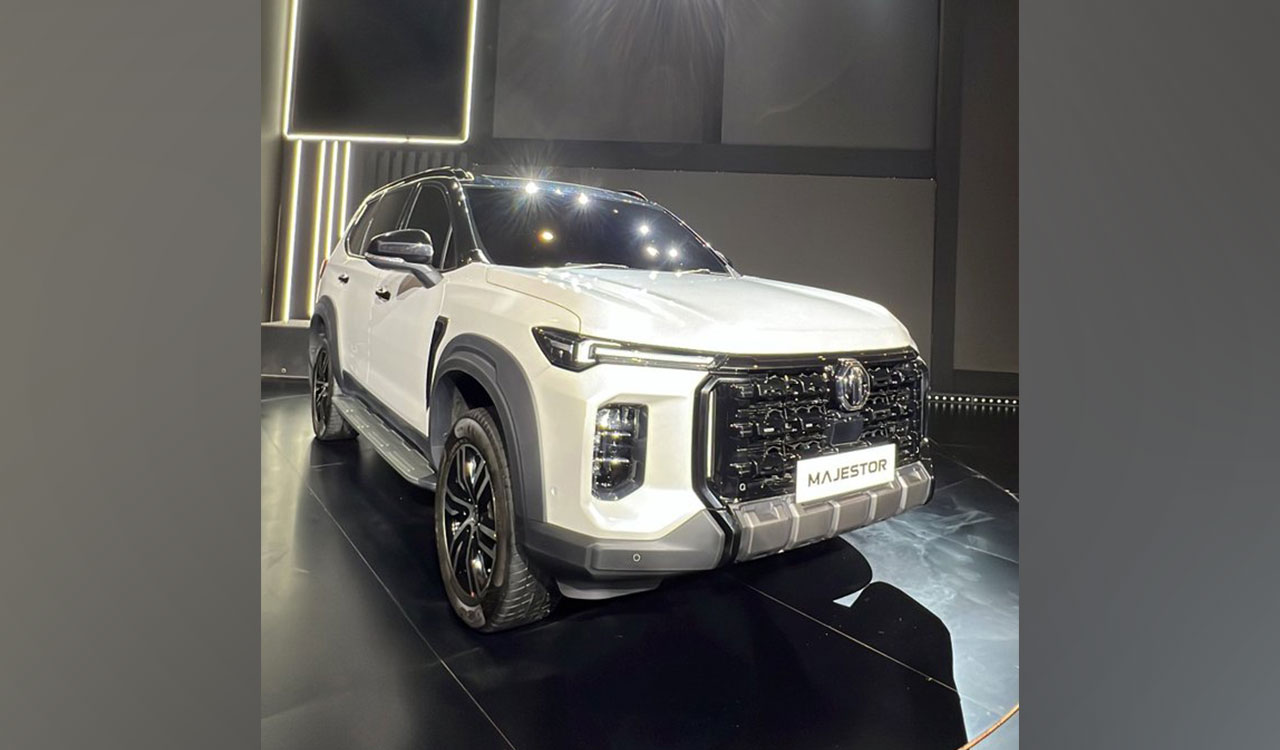 JSW MG Motor’s mid-sized SUV, Majestor, launched at mobility expo
