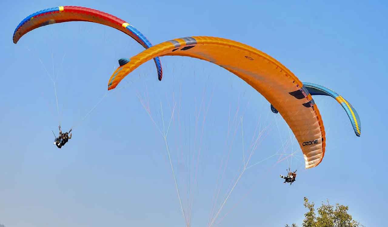 Tourist, instructor killed in paragliding accident in Goa