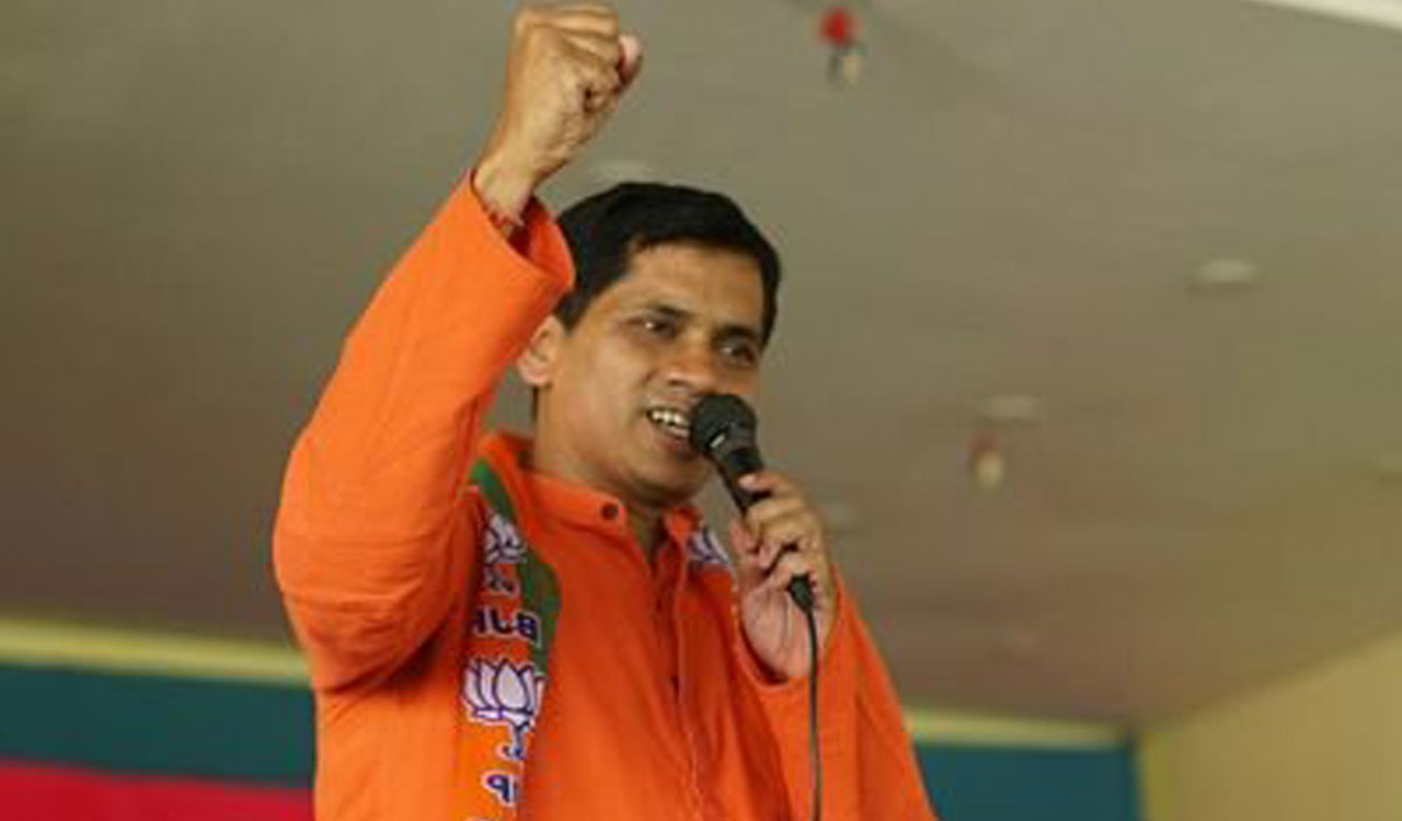 Mancherial: BJP district chief demands action against assaulters