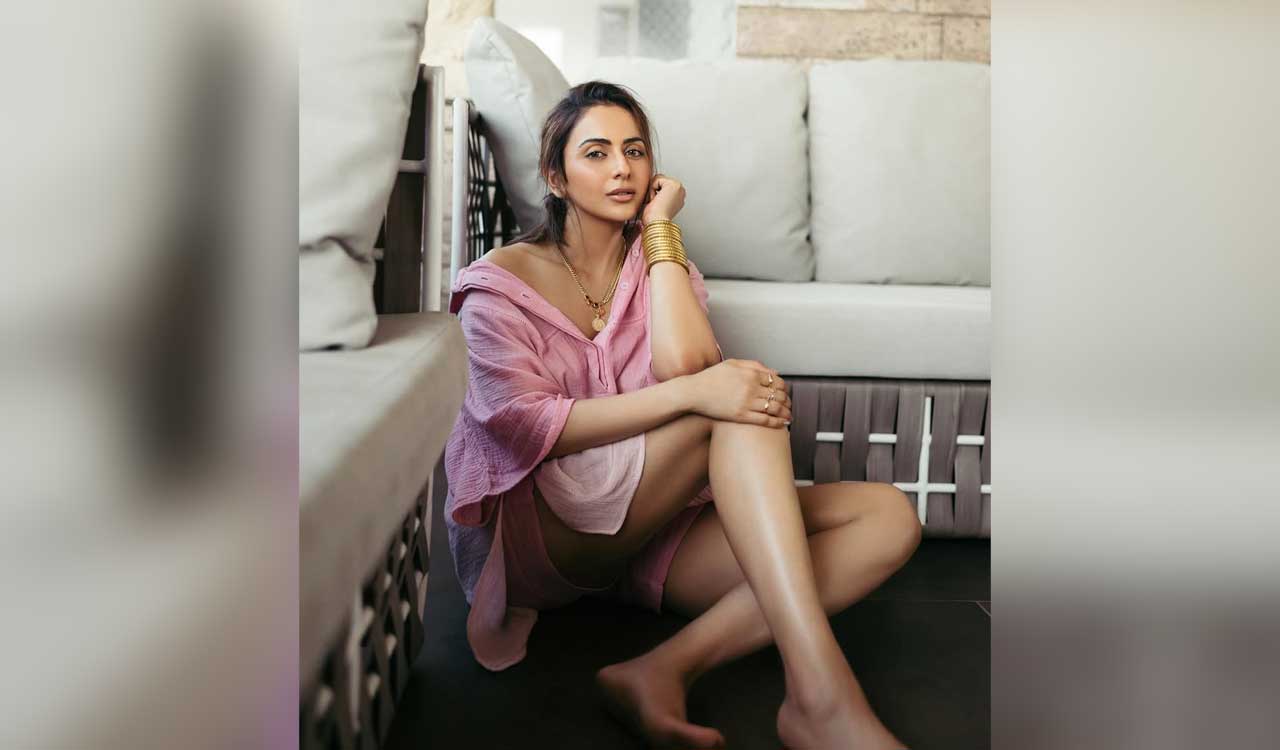 Rakul Preet celebrates 9 years of ‘Nannaku Prematho’, thanks Sukumar and Jr. NTR