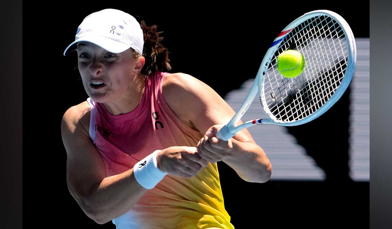 Iga Swiatek moves into a 3rd-round at Australian Open