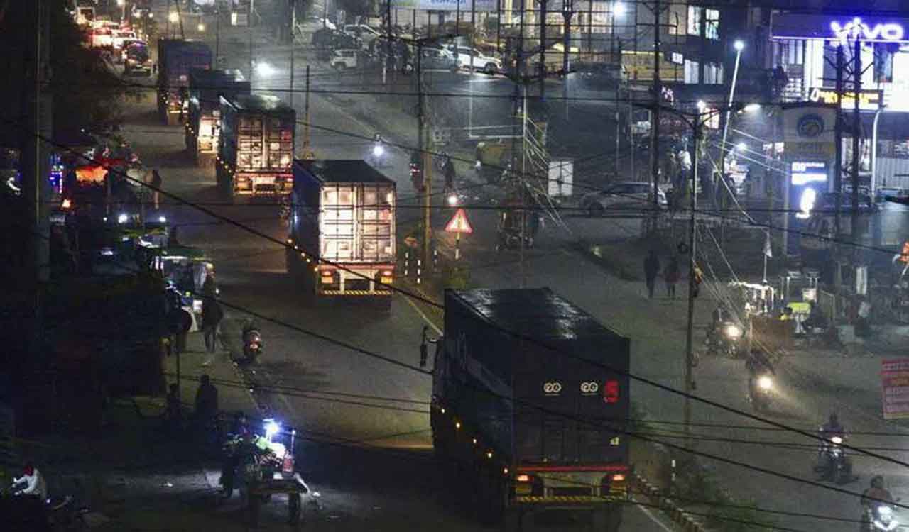 1984 Bhopal gas tragedy: Union Carbide containers filled with 337 tonnes of chemical waste unloaded