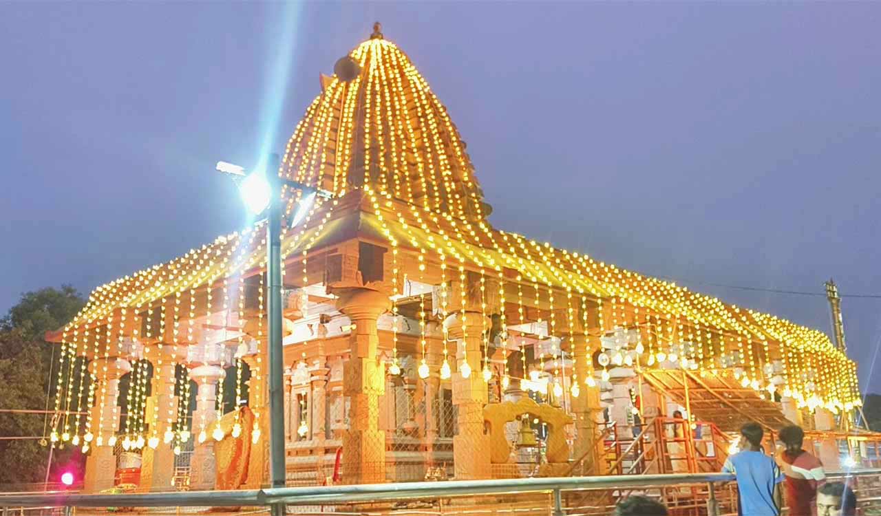 Elaborate arrangements made for Maha Shivaratri Bhramotsavams at Telangana’s Alampur