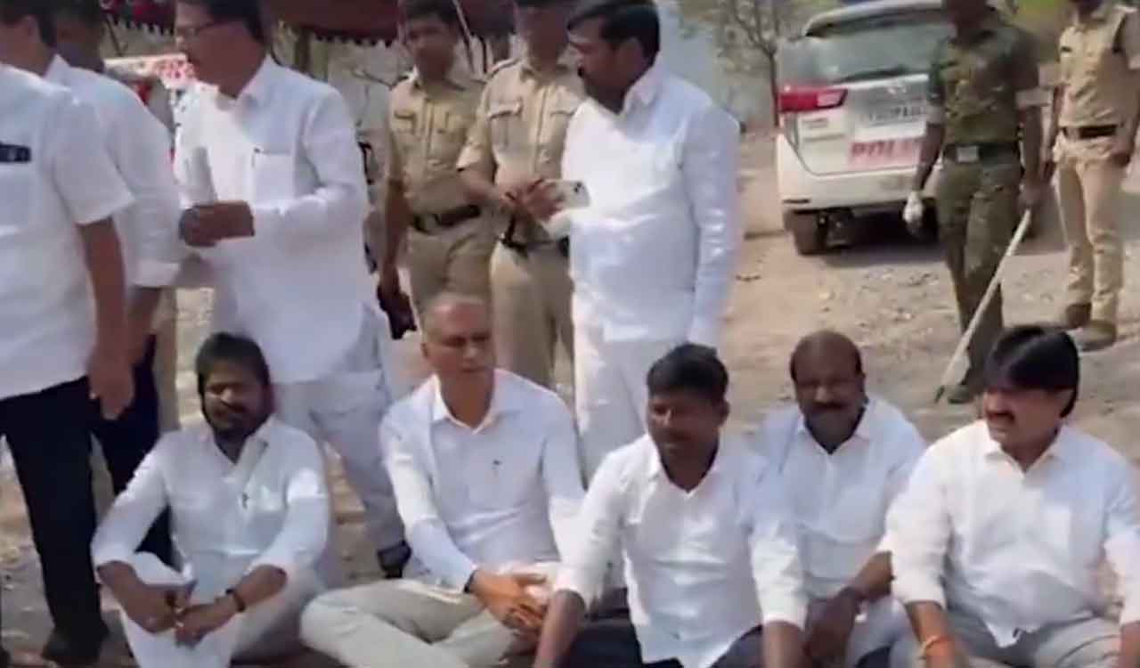 Watch: Police obstruct BRS leaders from visiting SLBC tunnel accident spot