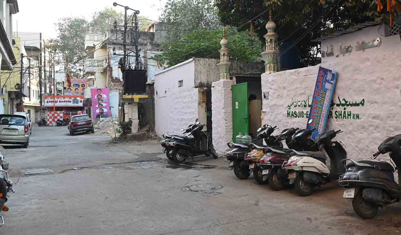 History lives on in Hyderabad’s Bahrupiya Galli