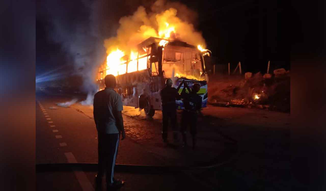 Telangana: Private travels bus catches fire