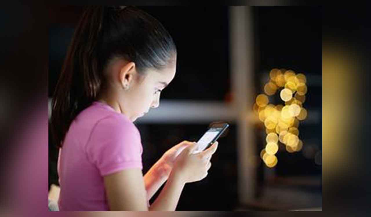 How to know when your child is phone-ready and manage it