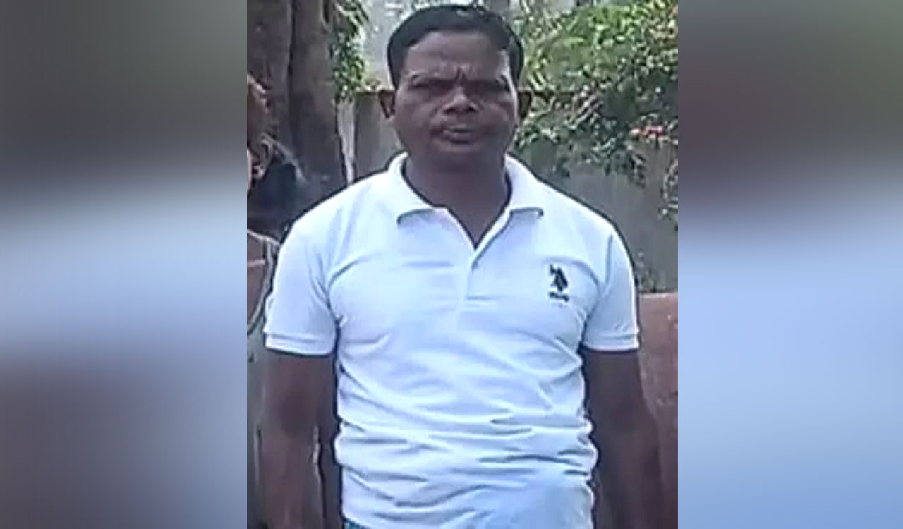 Congress sarpanch candidate killed by Maoists in Dantewada of Chhattisgarh