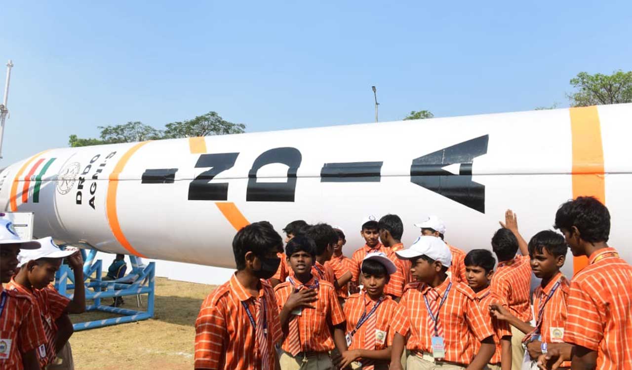 Vigyan Vaibhav 2025: Students enjoy science and defence expo in Hyderabad