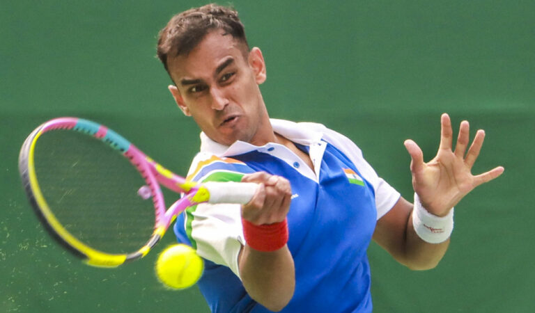 India’s Sasikumar Mukund in action against Togos Liova Ajavon during their Davis Cup 2025 World Group I play-off match, in New Delhi, on Saturday. Photo: PTI