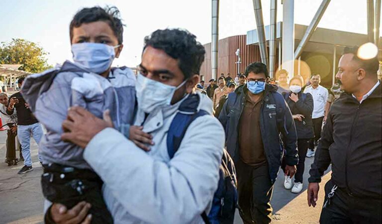 Opinion: Can Trump’s birthright citizenship order curb illegal immigration?