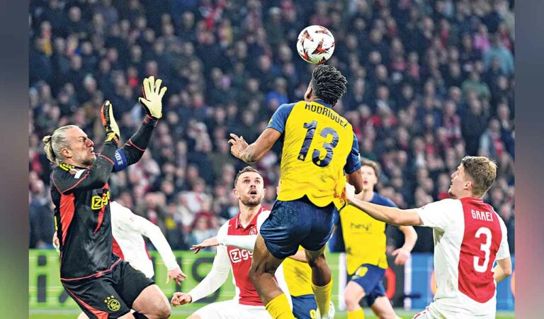 Dybala double powers Roma to Europa League round of 16
