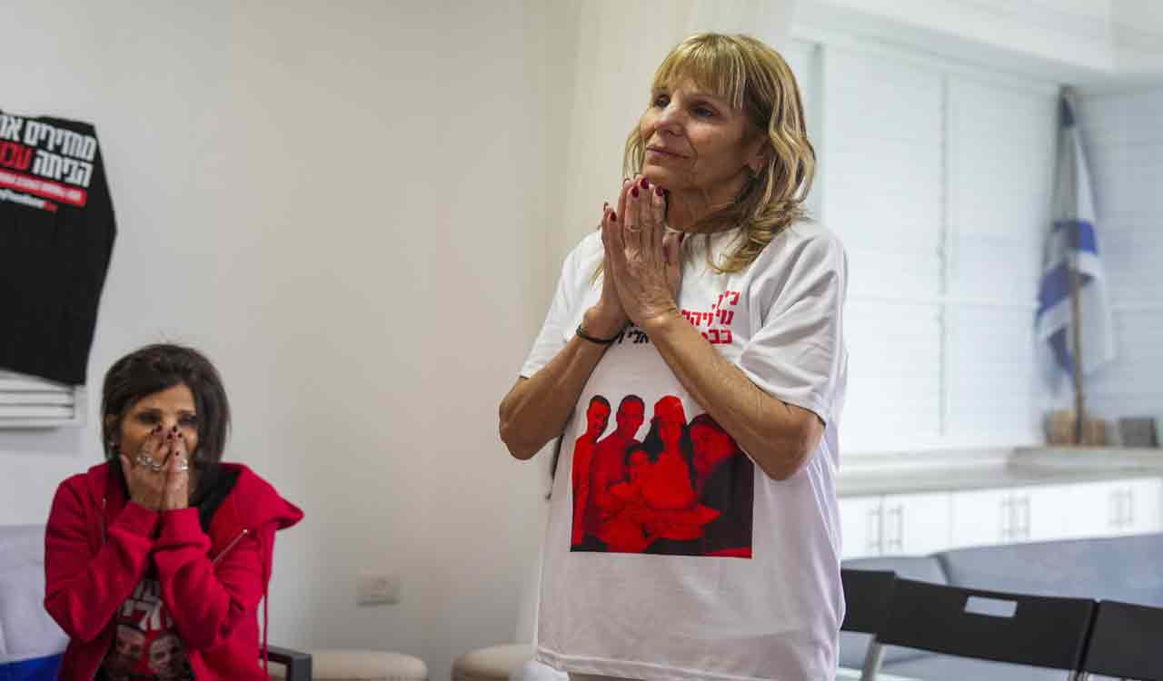 Hamas parades 3 Israeli hostages ahead of release in Gaza