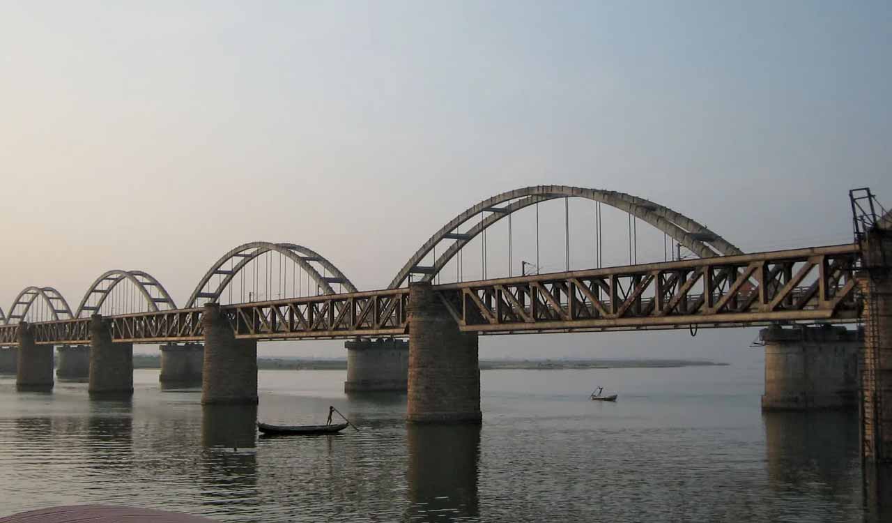 Five drown in Godavari river in Andhra Pradesh