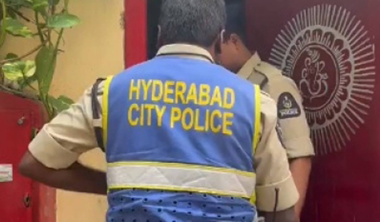 Hyderabad cops save woman in nick of time from taking her own life