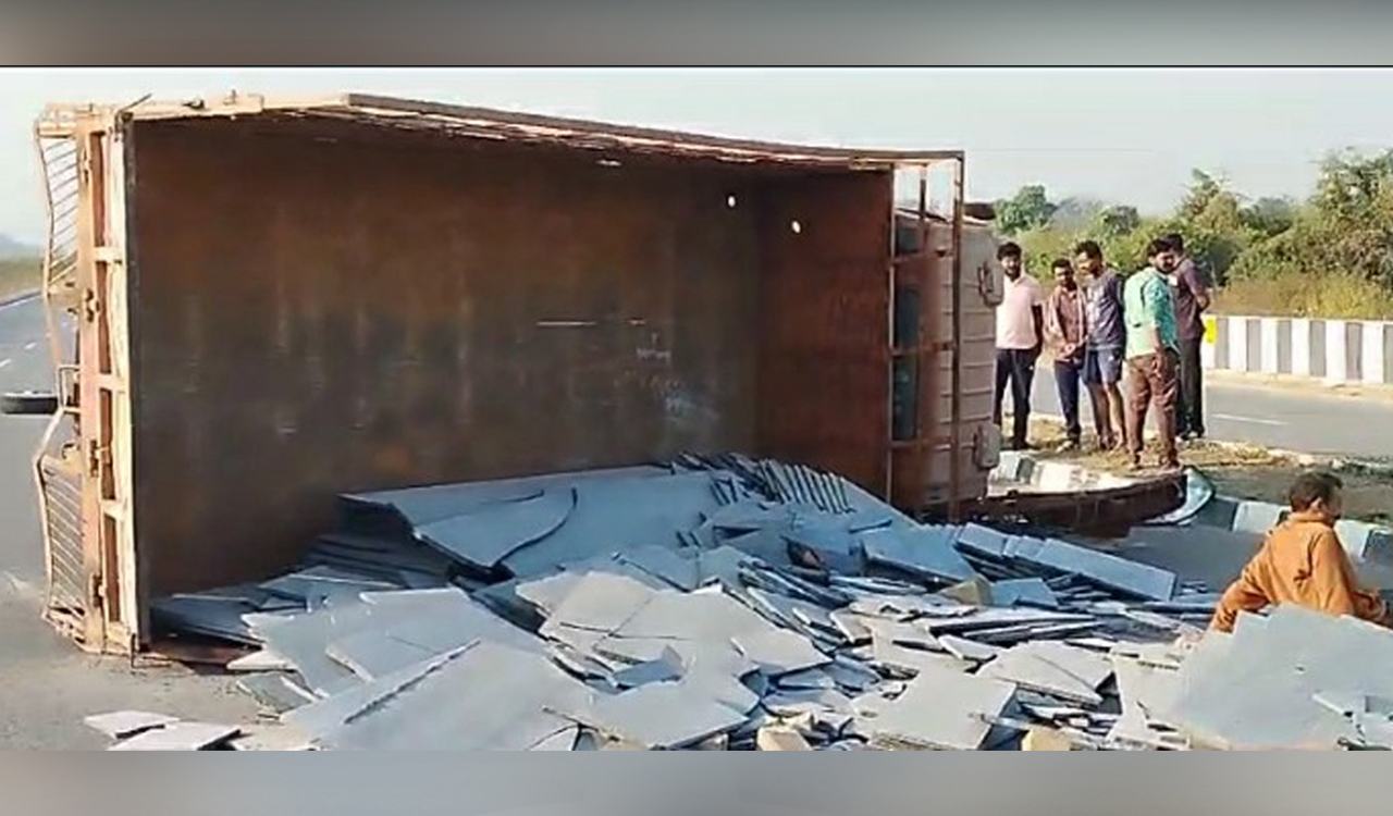 Telangana: Two die, eight injured as granite-laden truck overturns in Khammam