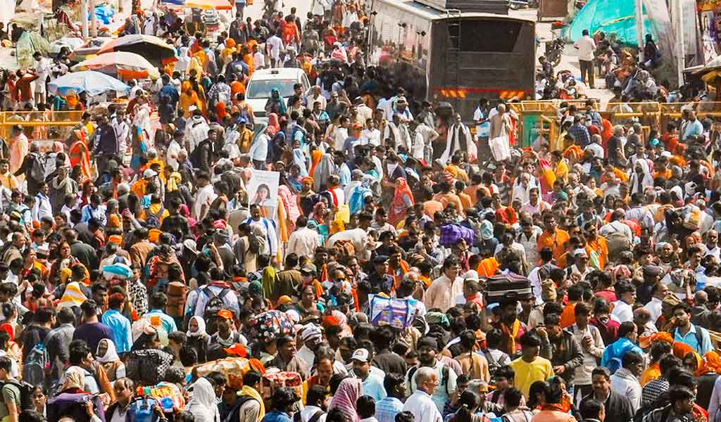 Traffic chaos intensifies as devotees flood roads for Maha Kumbh Mela