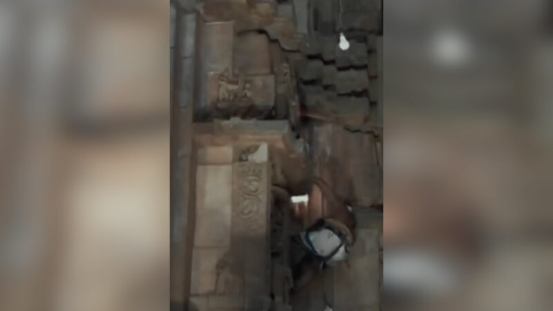 Watch: Servitor falls from Odisha's Lingaraj temple, injured