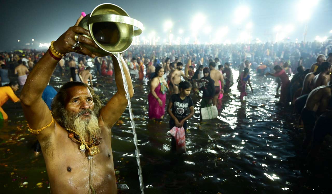 Over one crore take holy dip in Triveni Sangam as Maha Kumbh ends