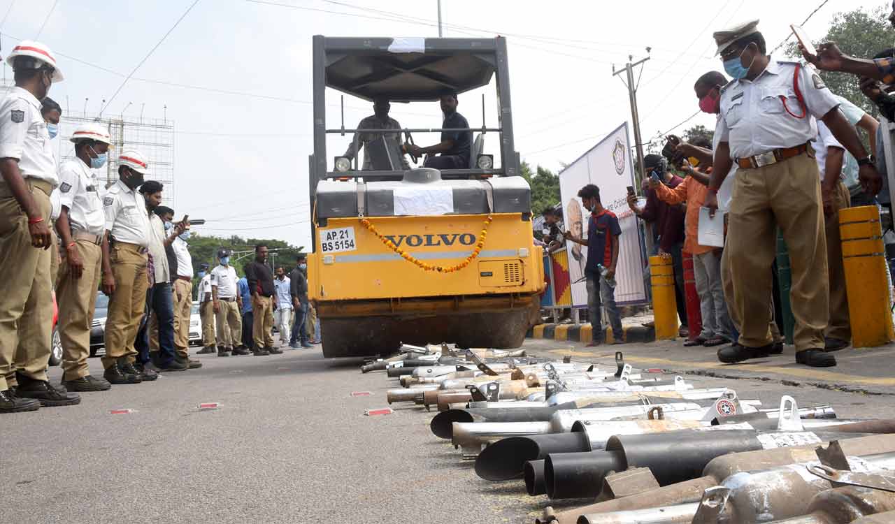 Bikers roar across Hyderabad with modified silencers