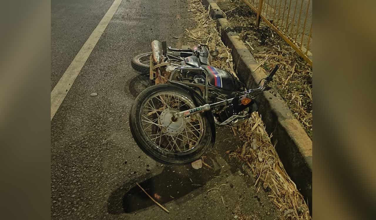 Three of family, including pregnant woman, killed in Sangareddy road mishap