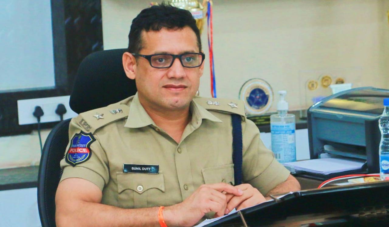 Five check-posts set up in Khammam to curb illegal sand transportation: CP