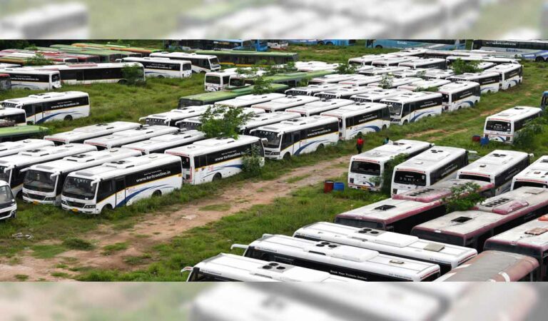 Vajra Buses