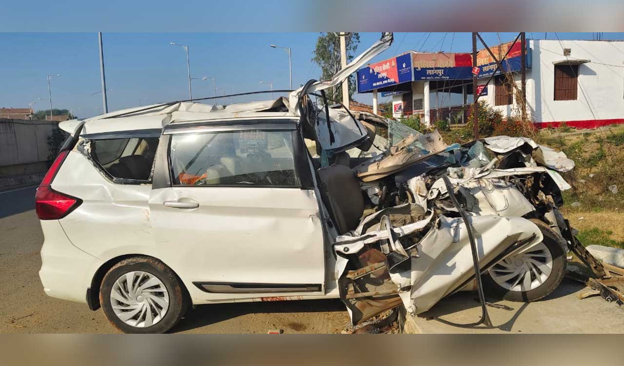 Pilgrimage turned tragic as three from Sangareddy die in road accident near Varanasi