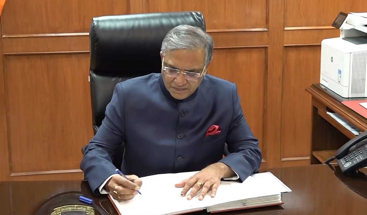 Gyanesh Kumar takes over as 26th Chief Election Commissioner, Vivek Joshi as EC