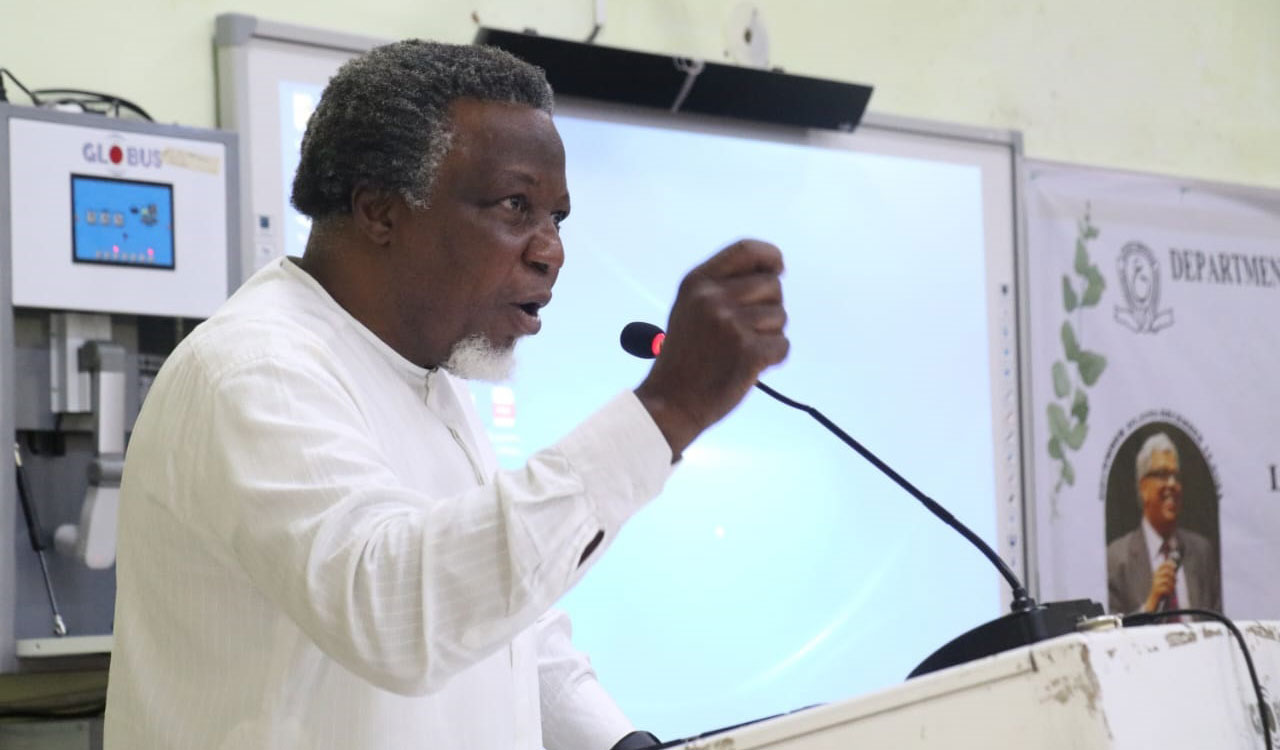 Former manager in World Bank External Affairs and Communications urges OU journalism students to embrace digital inclusion