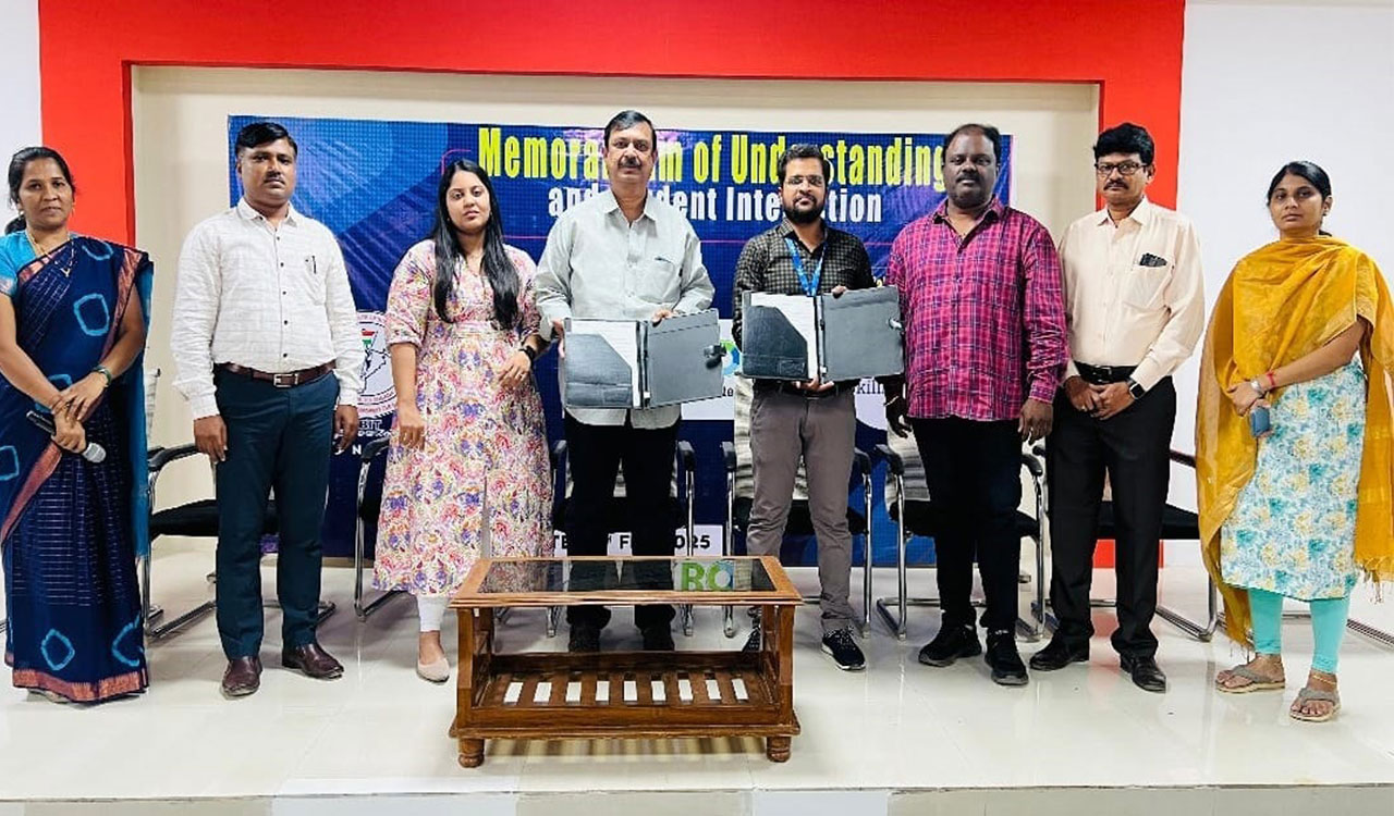 Khammam based SBIT signs MoU with IBM to provide job opportunities to students