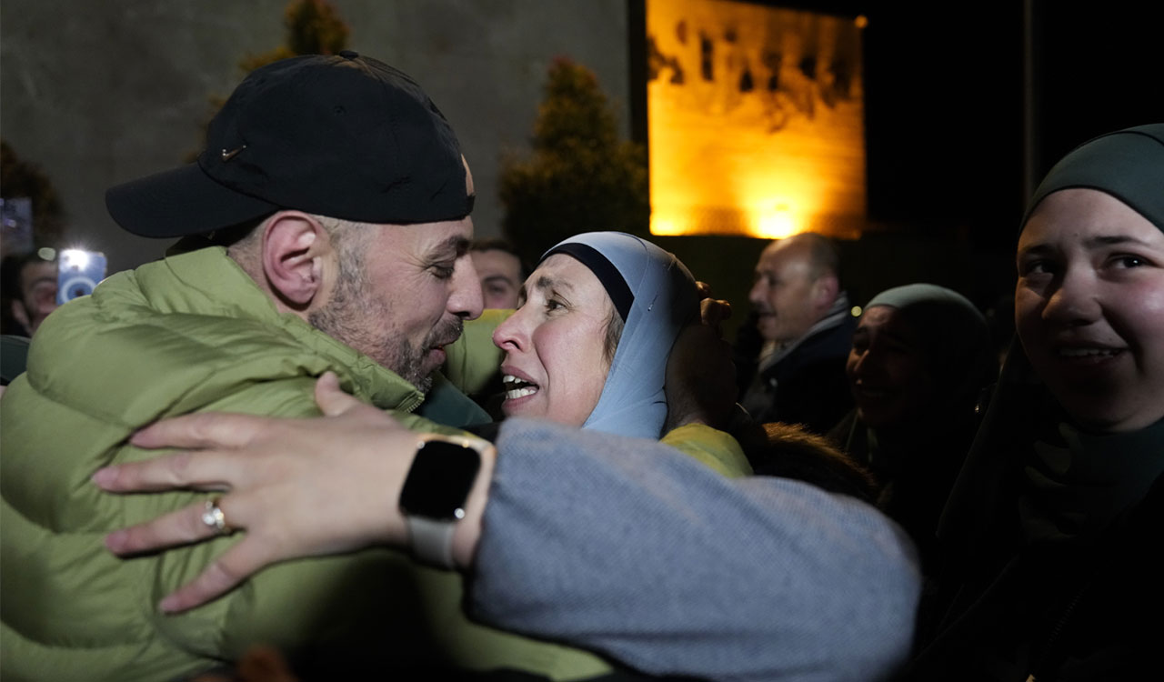 Over 600 Palestinian prisoners released from Israeli jails as part of ceasefire agreement