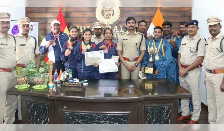 Khammam SP B Rohith Raju with the police personnel who won medals in the State-level sports meet.