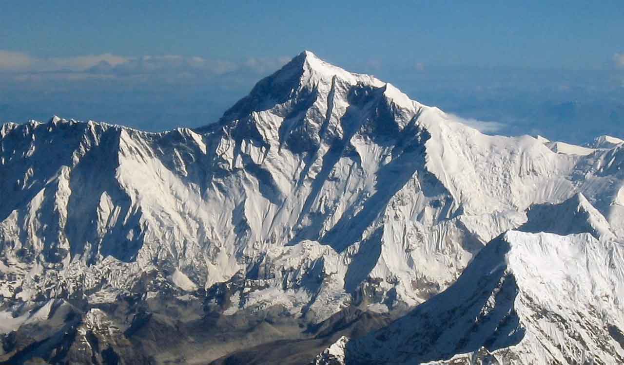 Snow cover over Mount Everest continues to recede