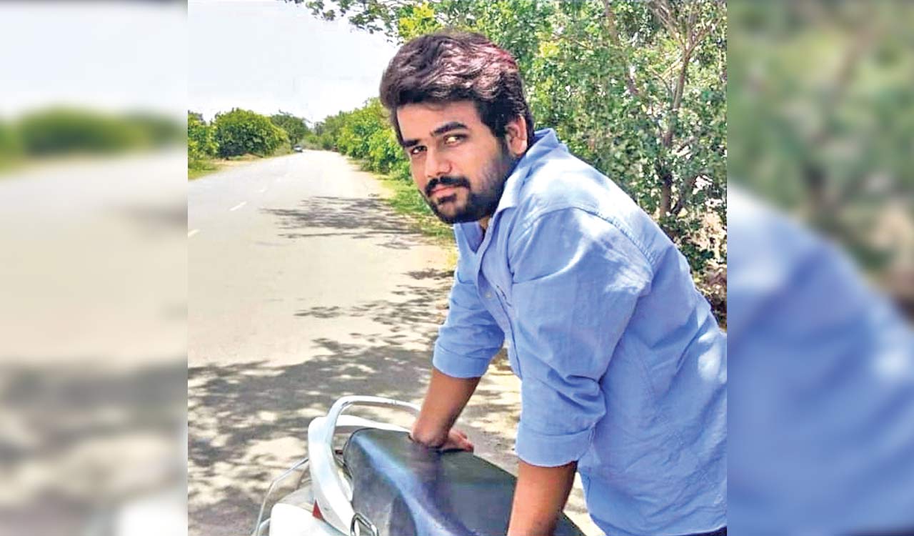 Watch: Khammam youngster addicted to online betting ends life, leaves video message for parents