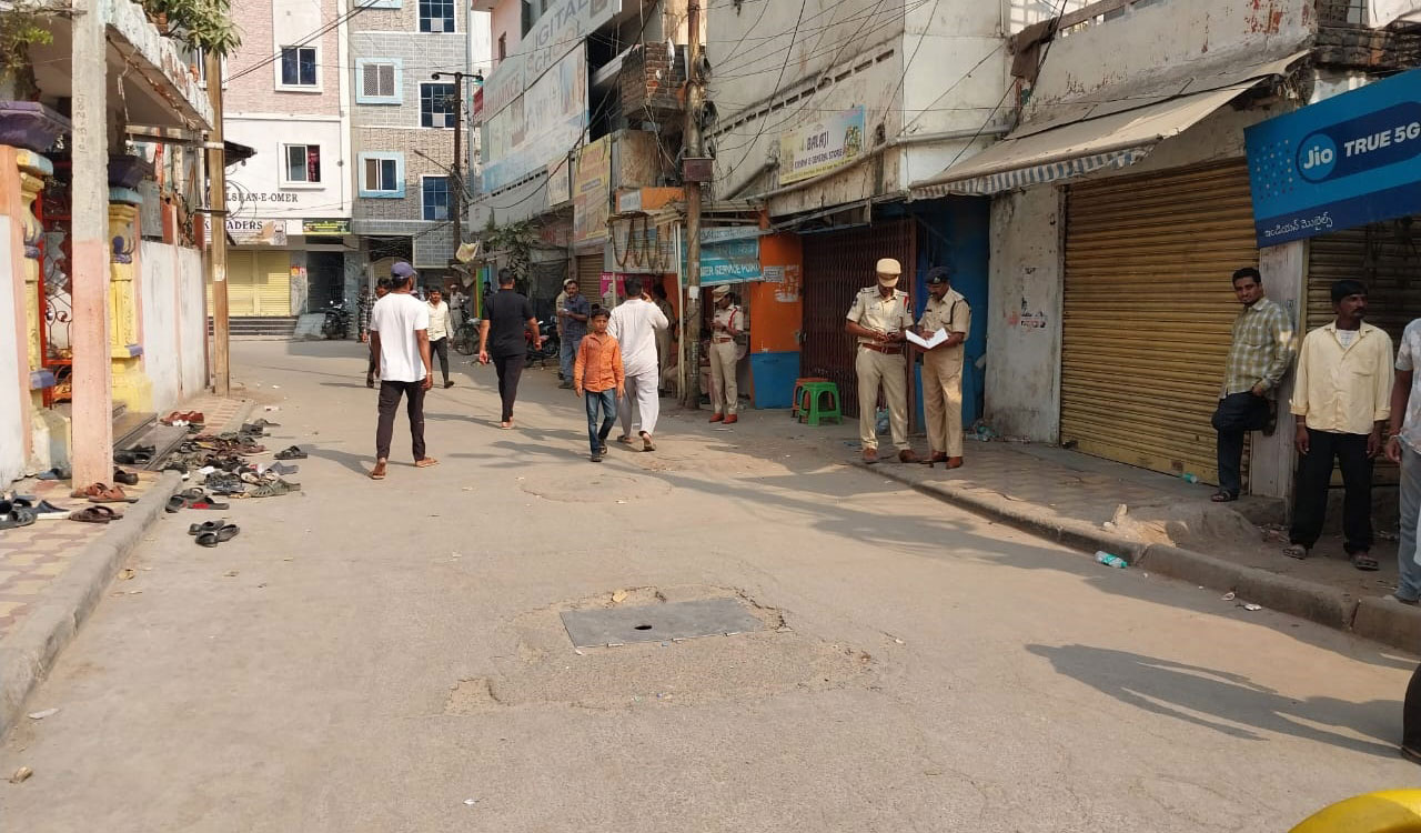 Hyderabad police form special teams to probe meat found in temple in old city