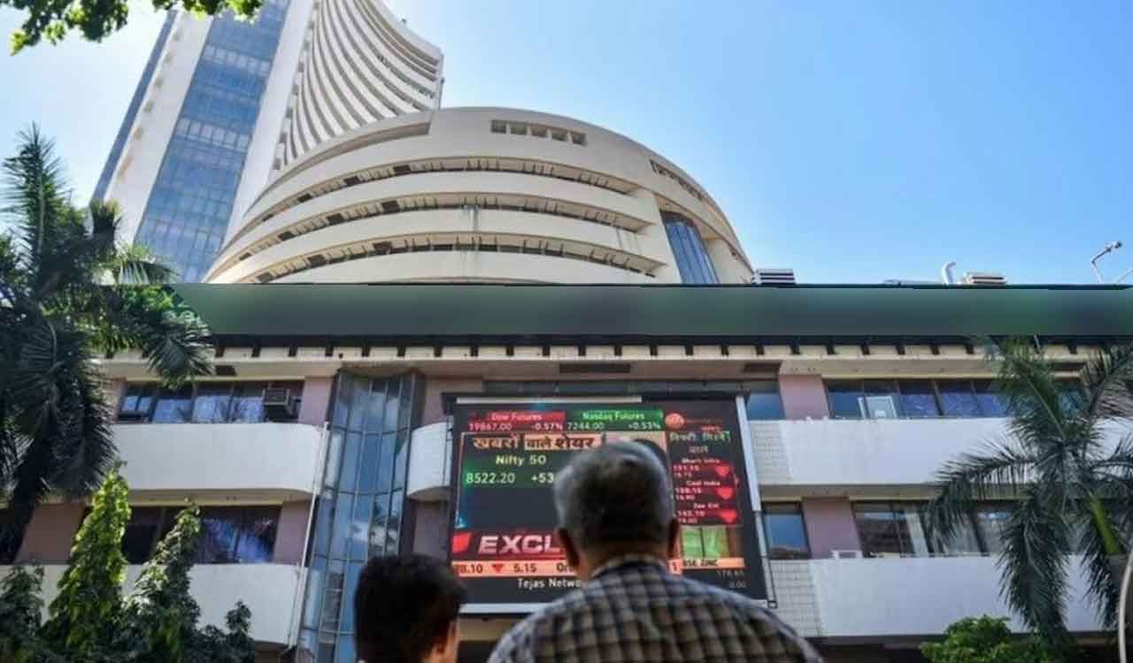 Markets slump in early trade amid tariff worries