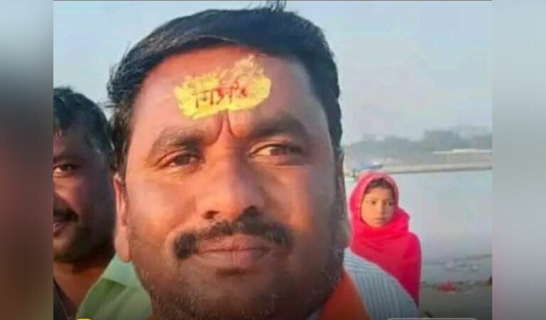 Sircilla man collapses, dies while standing in queue in Kashi temple