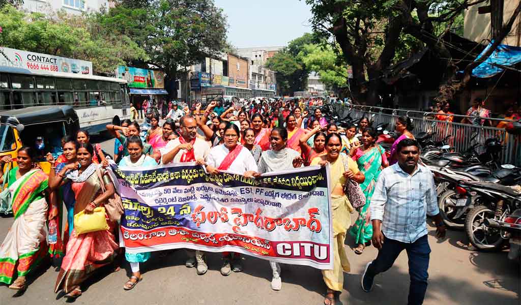 Hyderabad: Asha workers protest at Koti DME for hikes