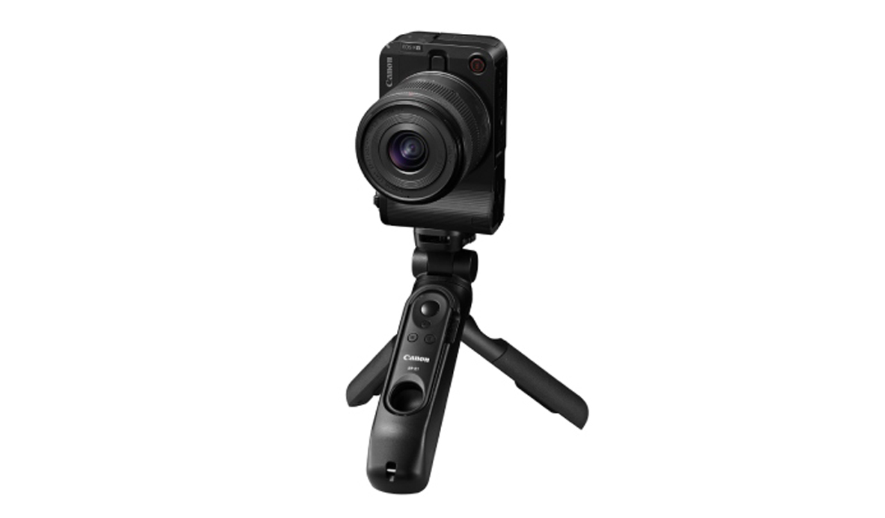 Canon Unveils EOS R50 V with RF-S 14-30mm lens: Game-changer for content creators